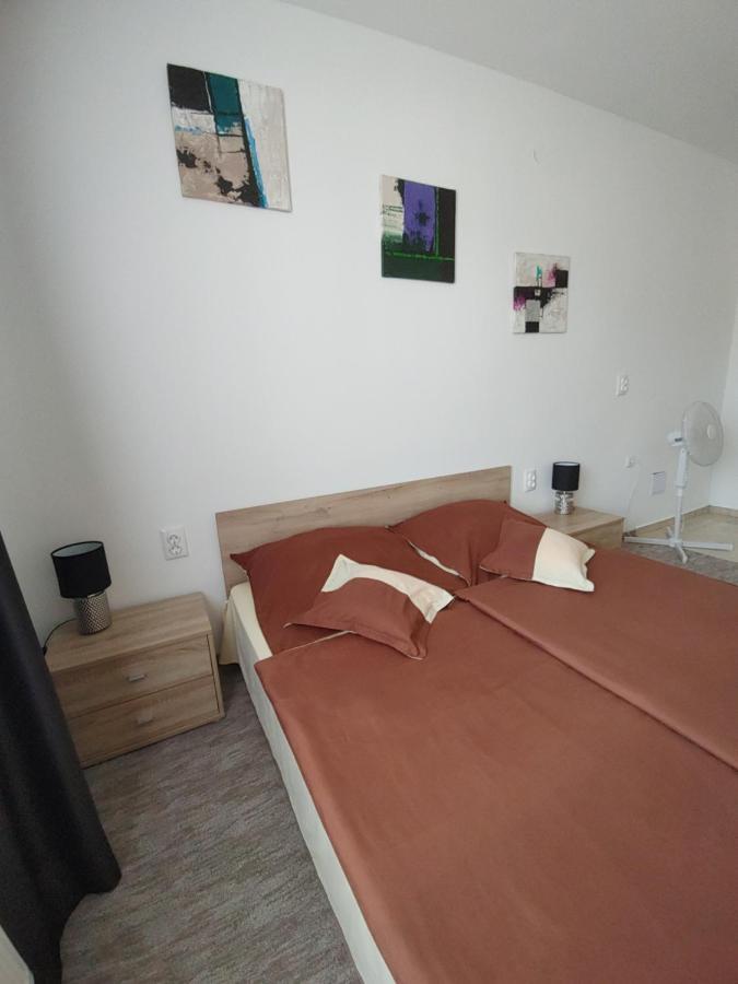 Fiesta Apartman Miskolc Exterior photo