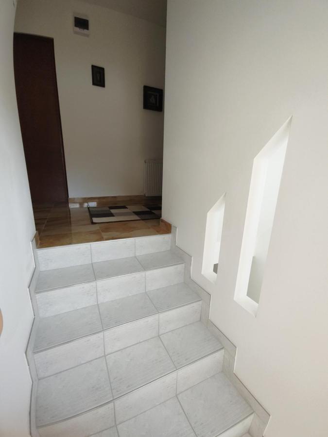 Fiesta Apartman Miskolc Exterior photo