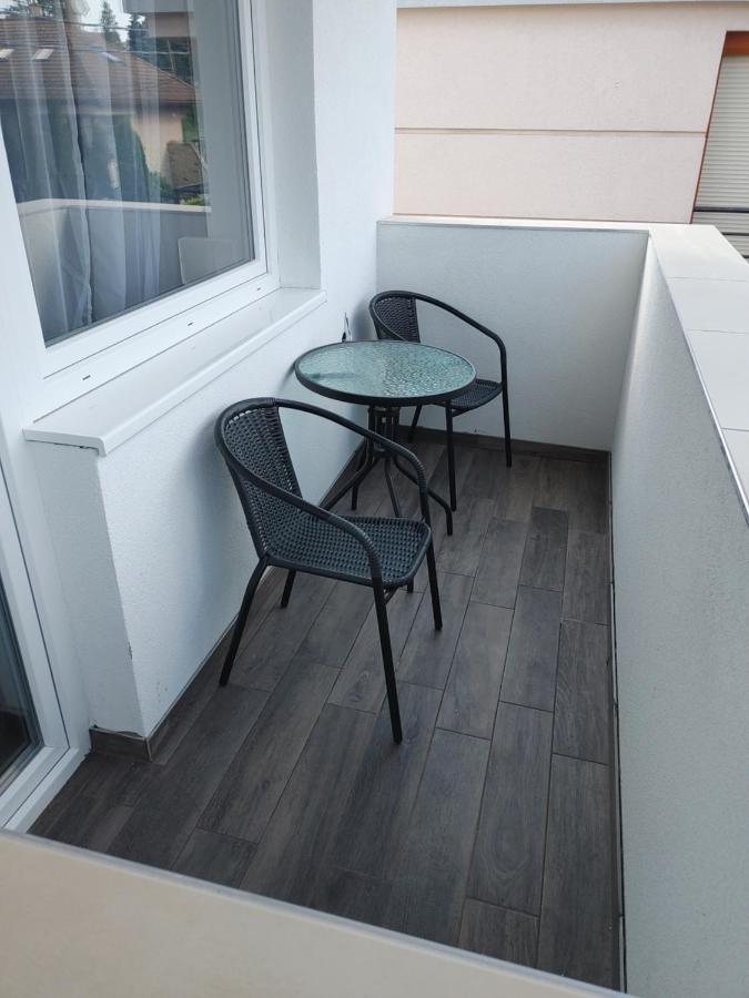 Fiesta Apartman Miskolc Exterior photo